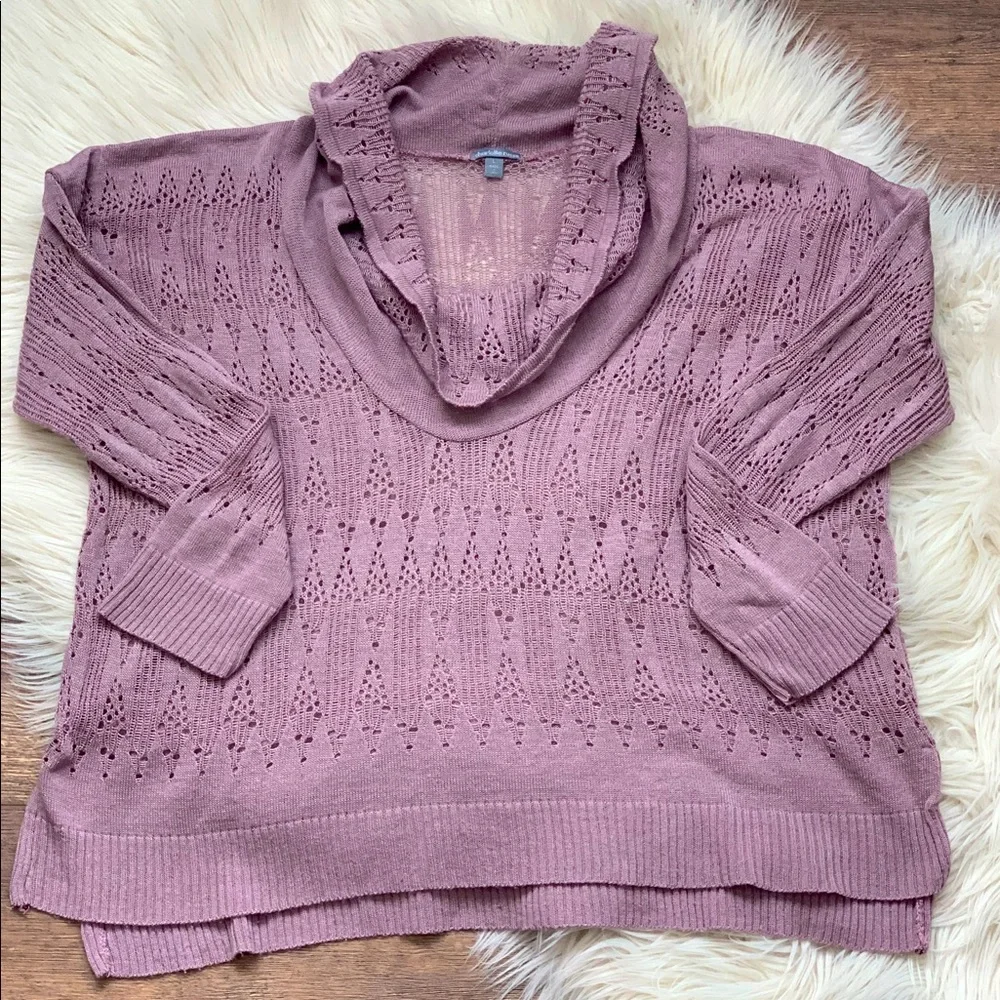Junior’s Sweater - Picture 1 of 7